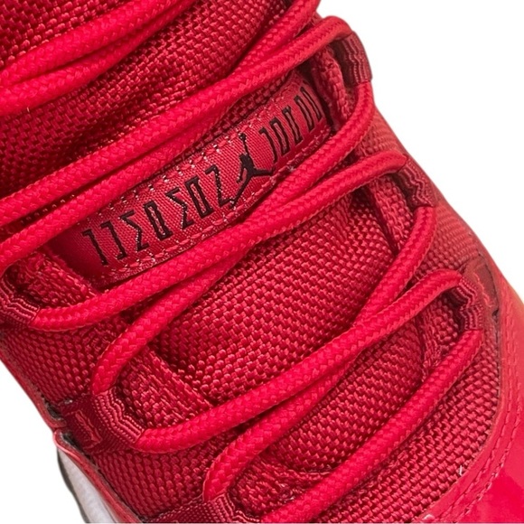 Air Jordan 11 Retro Sneakers - Unisex - Picture 8 of 14